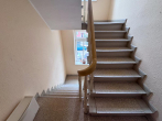 Treppenhaus - Vermietete 2-Zimmer-Eigentumswohnung mit Balkon