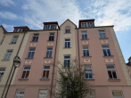 Hausansicht - Freie 3-Zimmer-Eigentumswohnung mit großem Tageslichtbad