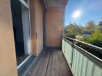 Balkon - Freigezogene und frisch renovierte 2-Zimmer-Wohnung mit Balkon und Außenstellplätzen