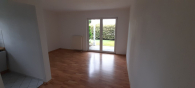 Wohnzimmer - Strandnahe, freie 2-Zi.-Erdgeschoss Wohnung mit Garten