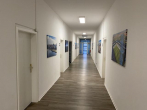 Modernisierte Büroeinheit 125 m² - Flurbereich