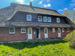 Hausansicht (4) - Freigezogenes Reetdach-Haus am Bodden