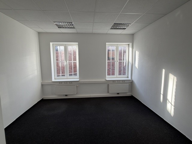Büro (2)